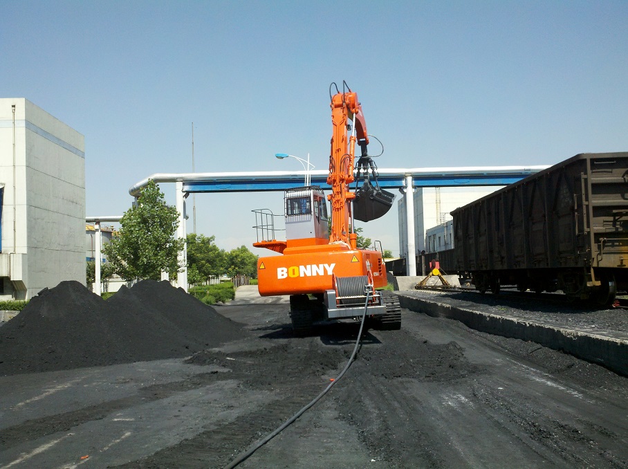 1534916713447186.jpg 電動(dòng)抓料機(jī).jpg