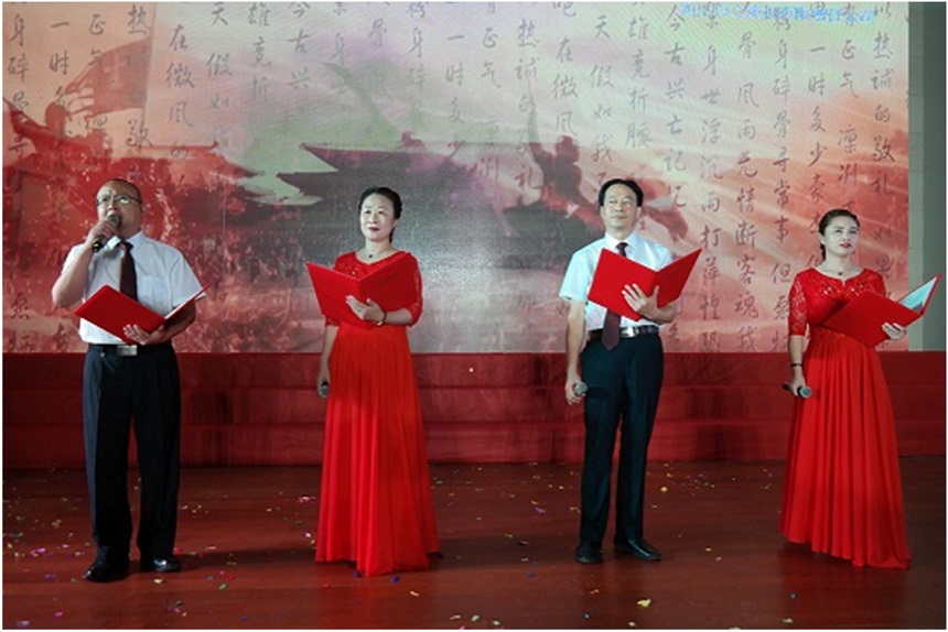 詩朗誦.jpg 詩朗誦.jpg