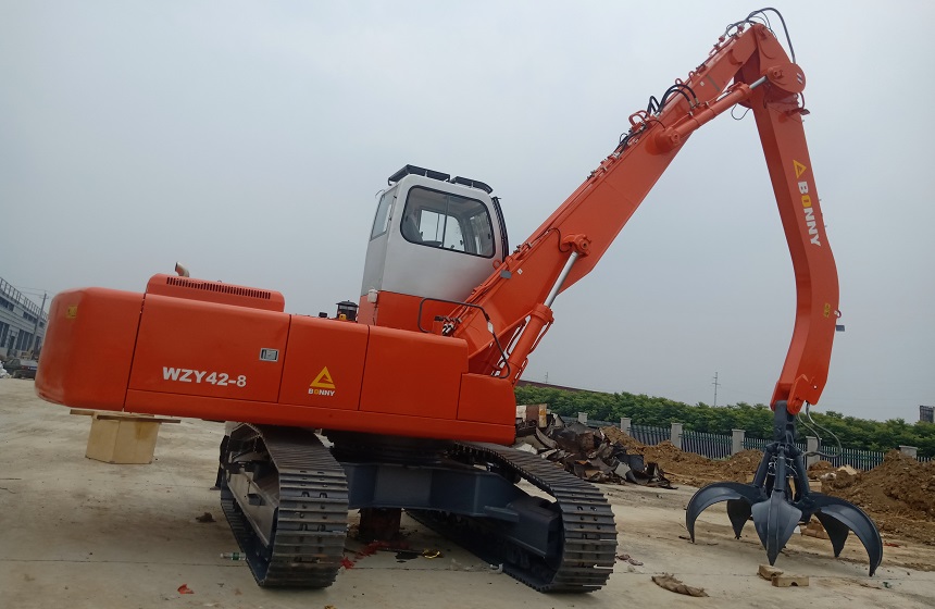 42噸抓鋼機.jpg 42噸抓鋼機.jpg