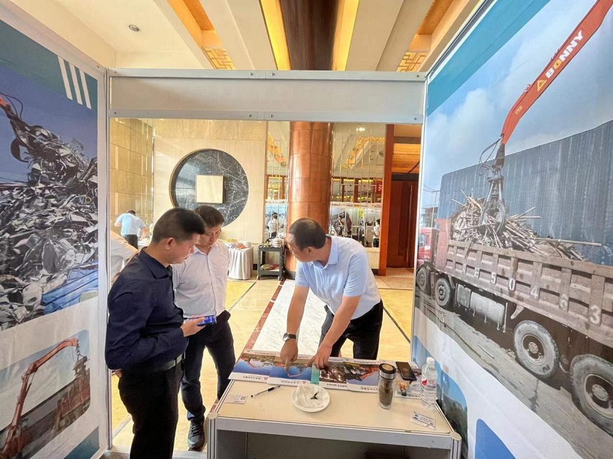 邦立重機.jpg 邦立重機.jpg