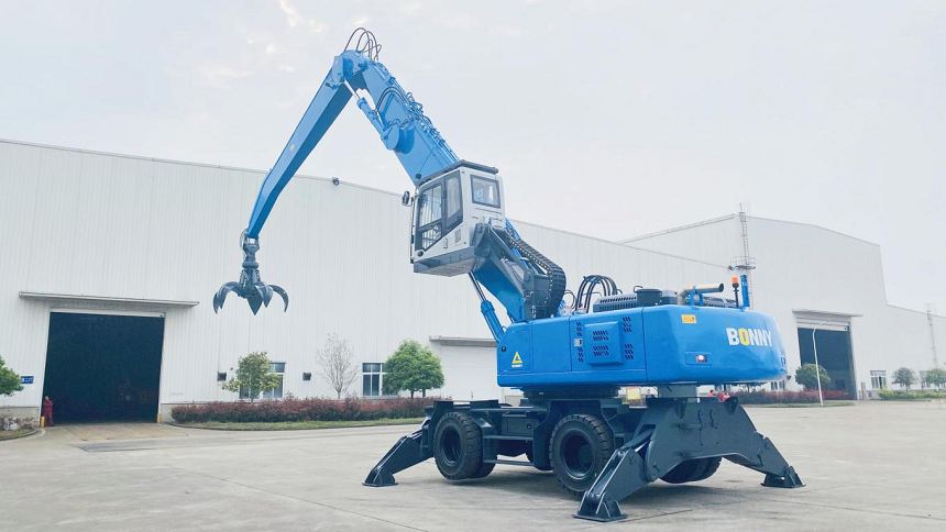 輪胎式抓料機.png 輪胎式抓料機.png