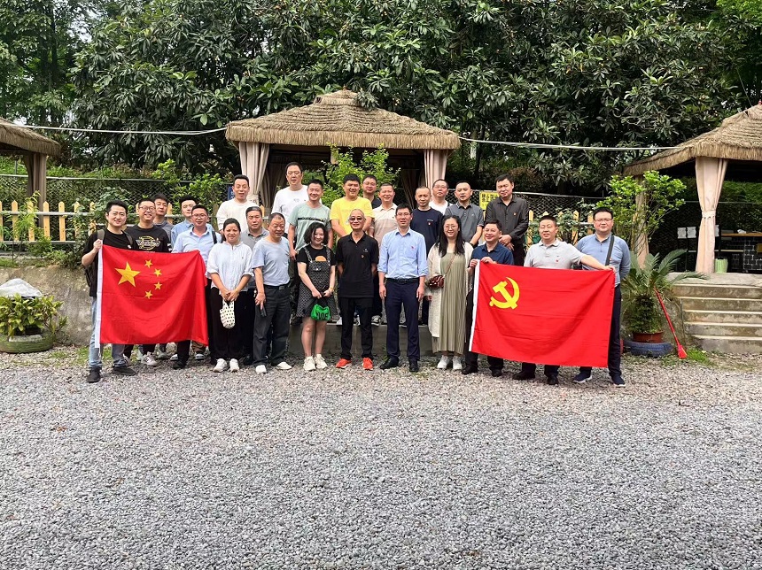 邦立重機(jī).jpg 邦立重機(jī).jpg