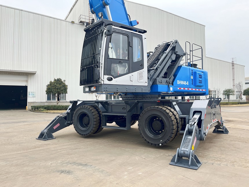 抓料機.jpg 抓料機.jpg