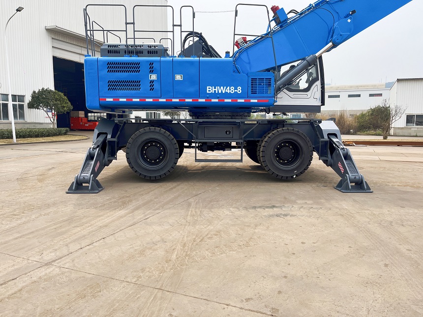 抓料機.jpg 抓料機.jpg