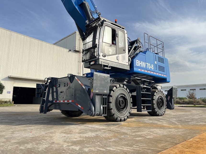 抓料機.jpg 抓料機.jpg