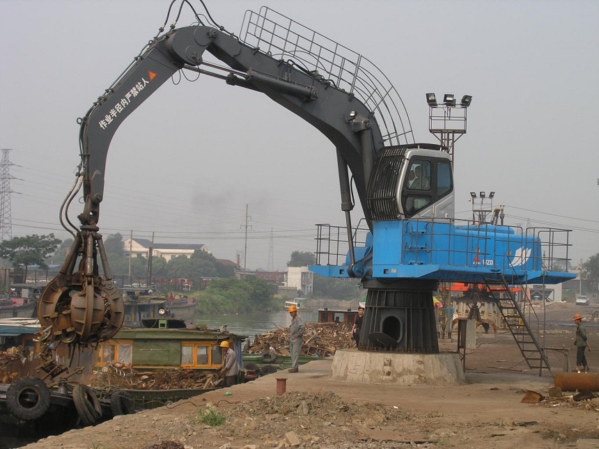 抓料機.jpg 抓料機.jpg