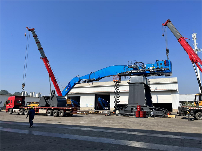 邦立重機(jī).bmp 邦立重機(jī).bmp